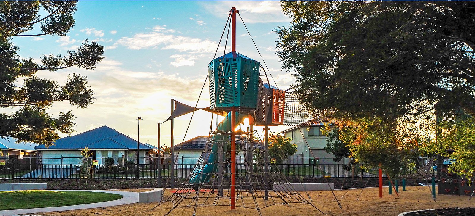 Thornlands Community Park Playground Feature