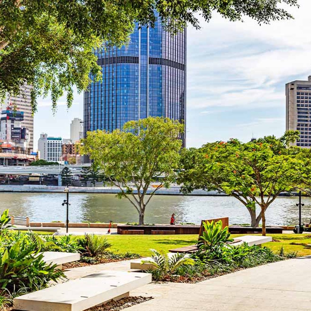 Riverside Green, Southbank Open Space