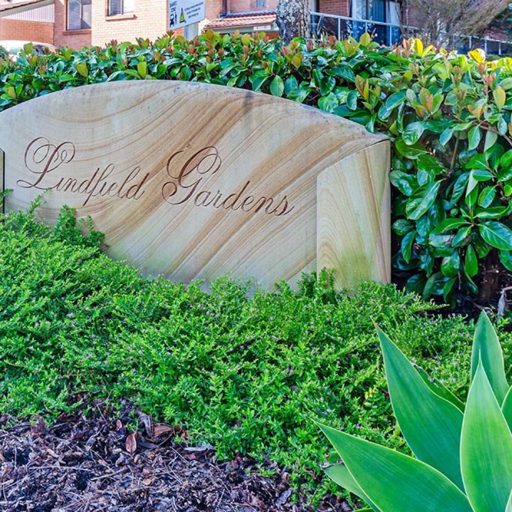 Aveo Lindfield Gardens - Entry Sign